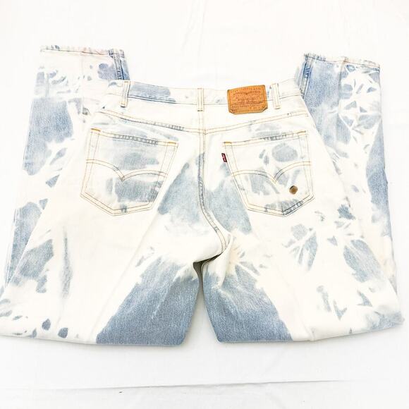 Levi's 560 Distressed Acid Wash Dyed Denim Jeans Size 33 x 32 - Picture 6 of 8